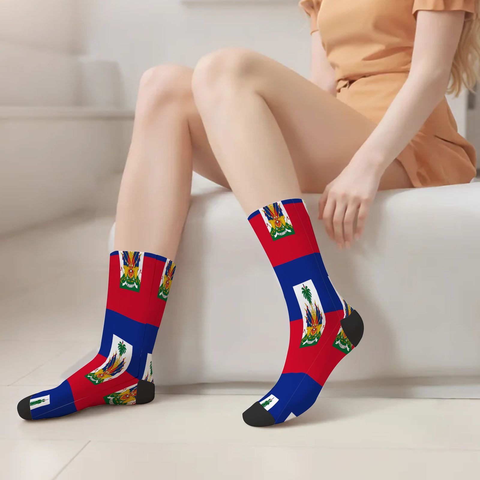 🇭🇹 Haitian Flag Half-Calf Sports Socks