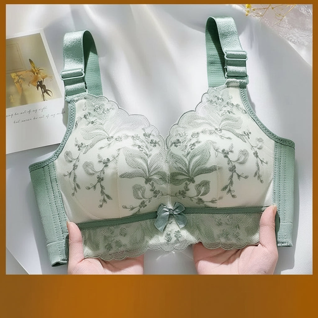 Lace-Trimmed Push-Up Bra