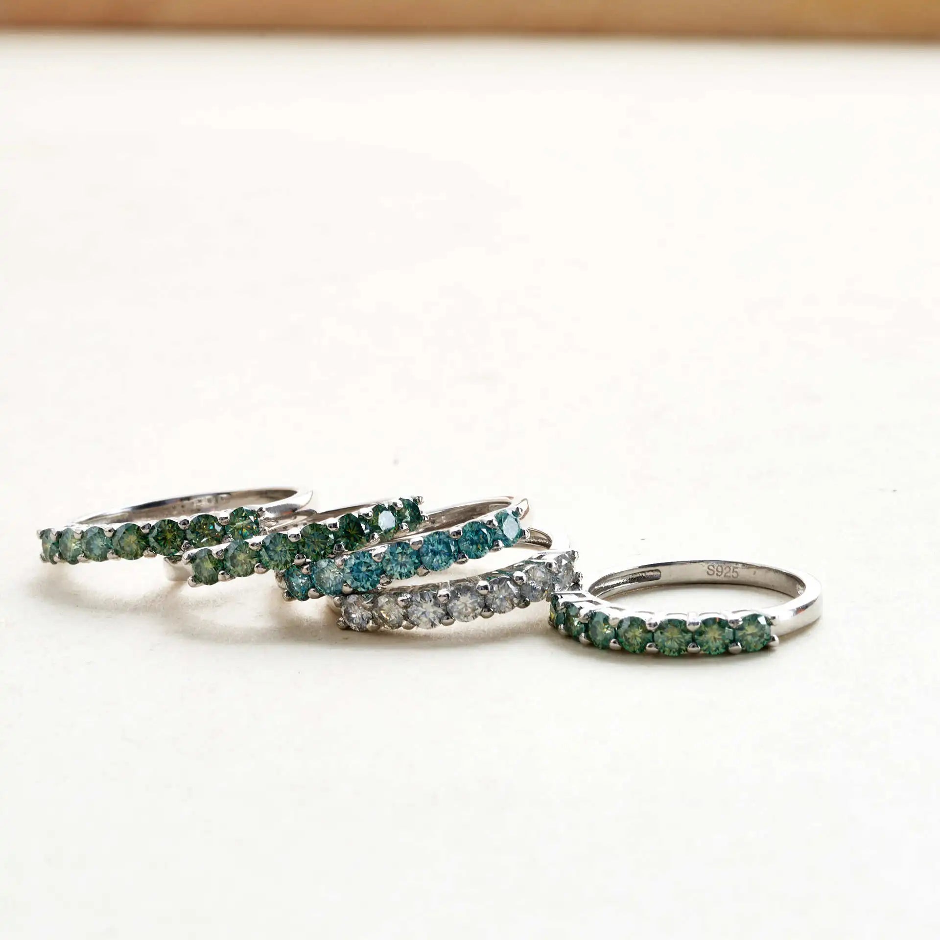 Luxury Moissanite Jewelry – 0.7CT D Color VVS1 EX Round Cut Eternity Rings