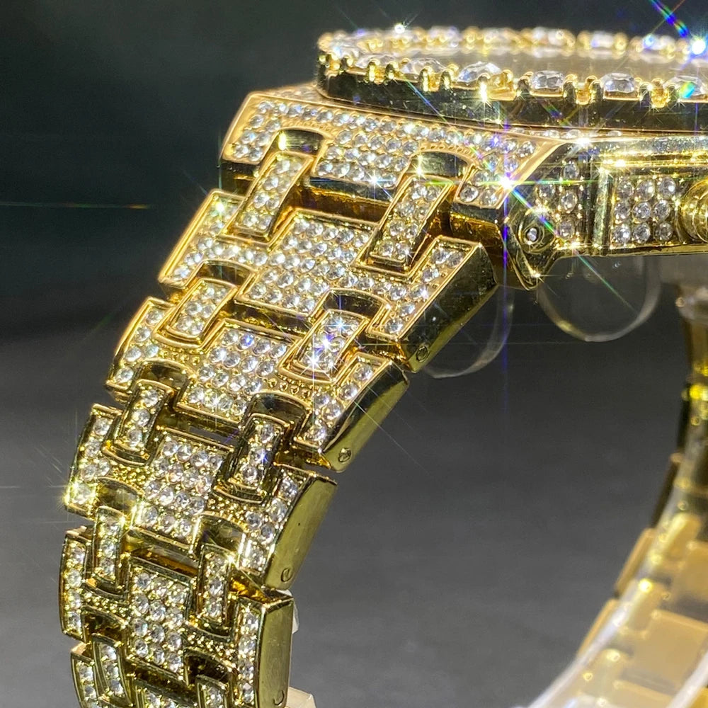 Gold Iced-Out Men’s Watch – Luxury & Waterproof