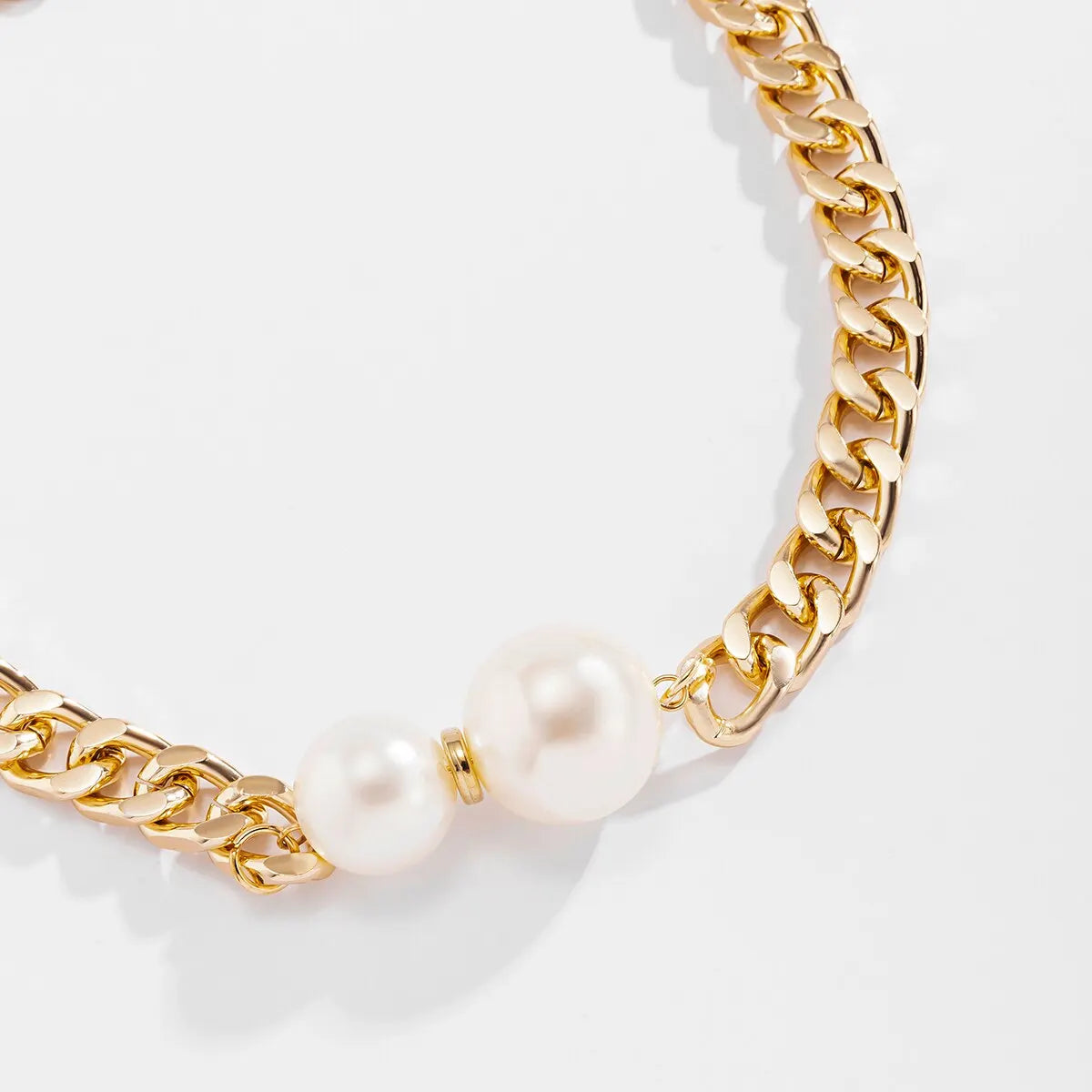 Women’s Vintage Punk Cuban Chain Choker Necklace with Gothic Pearl Pendant
