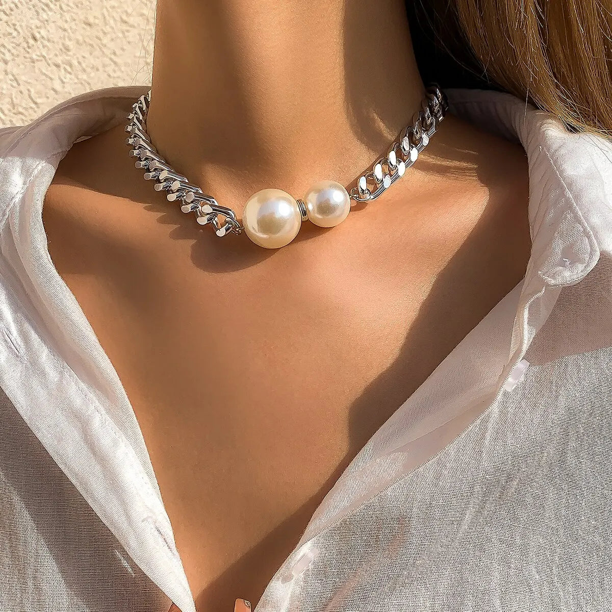 Women’s Vintage Punk Cuban Chain Choker Necklace with Gothic Pearl Pendant