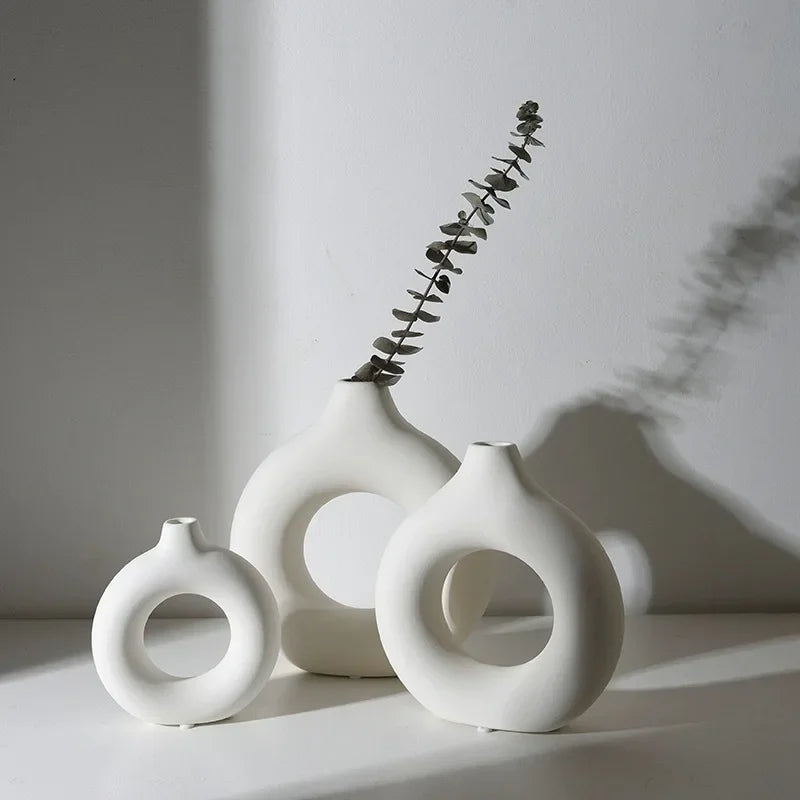 Minimalist Donut-Shaped Flower Vase