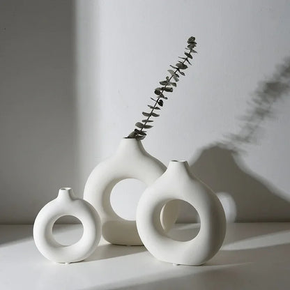 Minimalist Donut-Shaped Flower Vase
