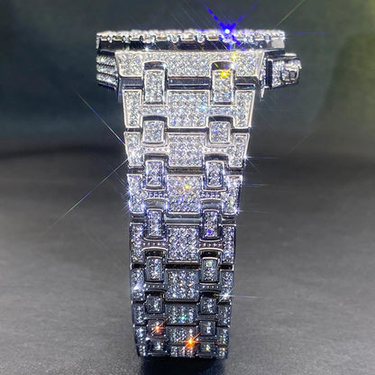 Gold Iced-Out Men’s Watch – Luxury & Waterproof