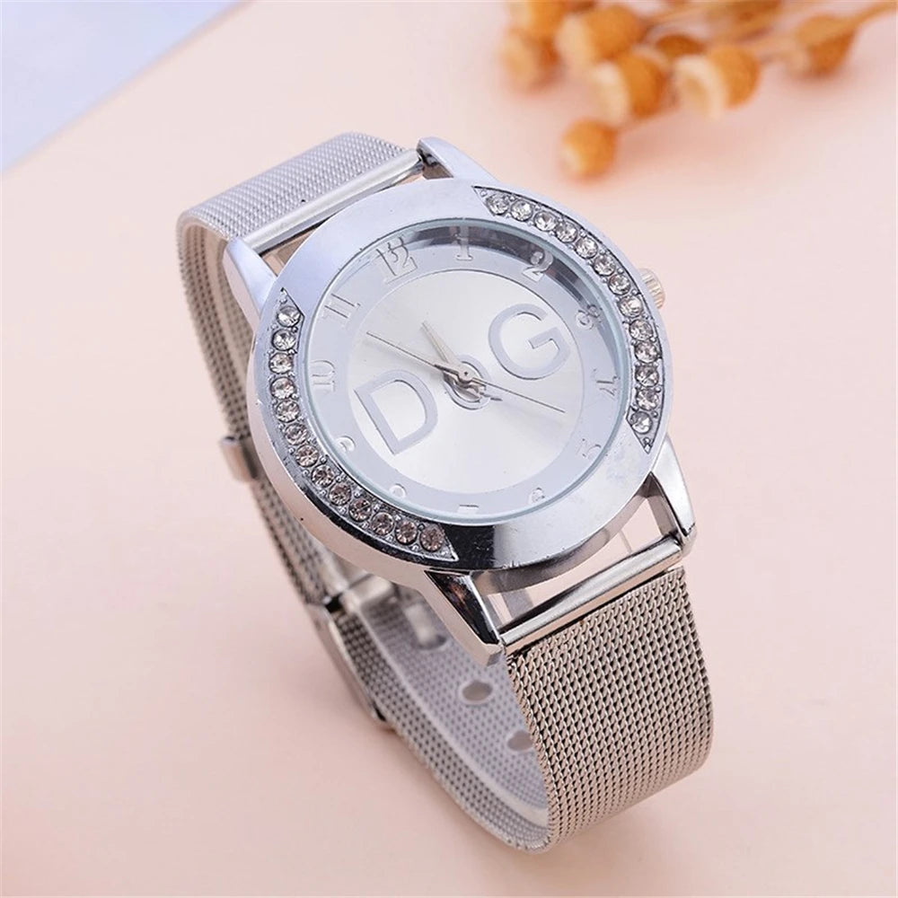 ✨Diamond Elegance Women's Quartz Watch