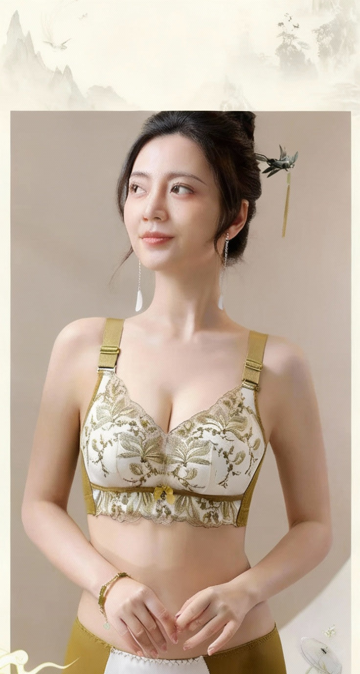 Lace-Trimmed Push-Up Bra