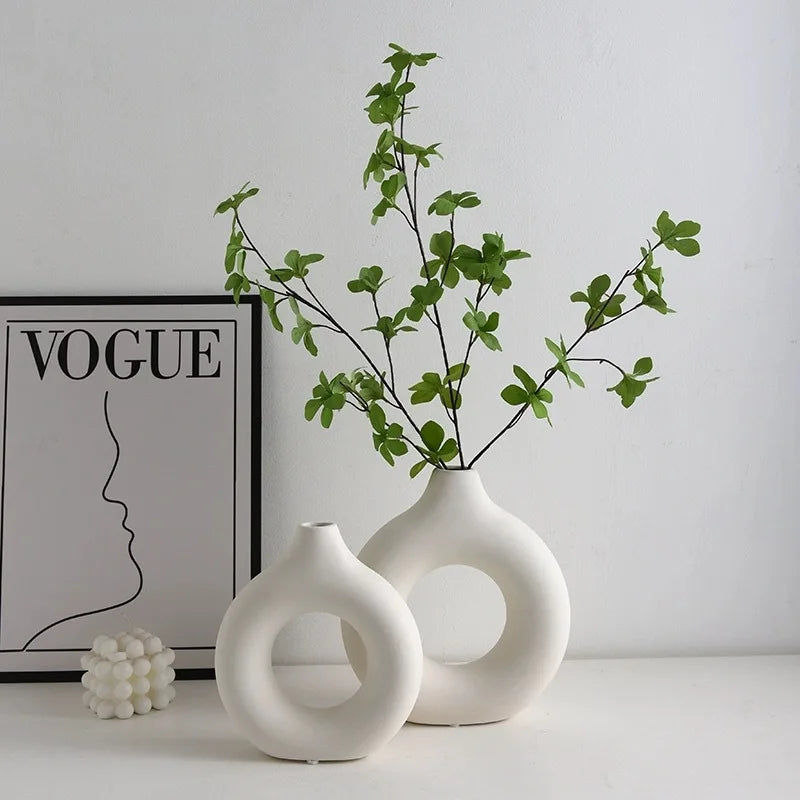 Minimalist Donut-Shaped Flower Vase